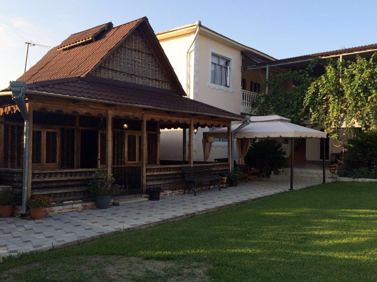 Guest House Liel Sukhumi Exterior photo