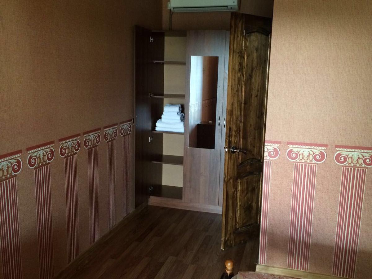 Guest House Liel Sukhumi Exterior photo